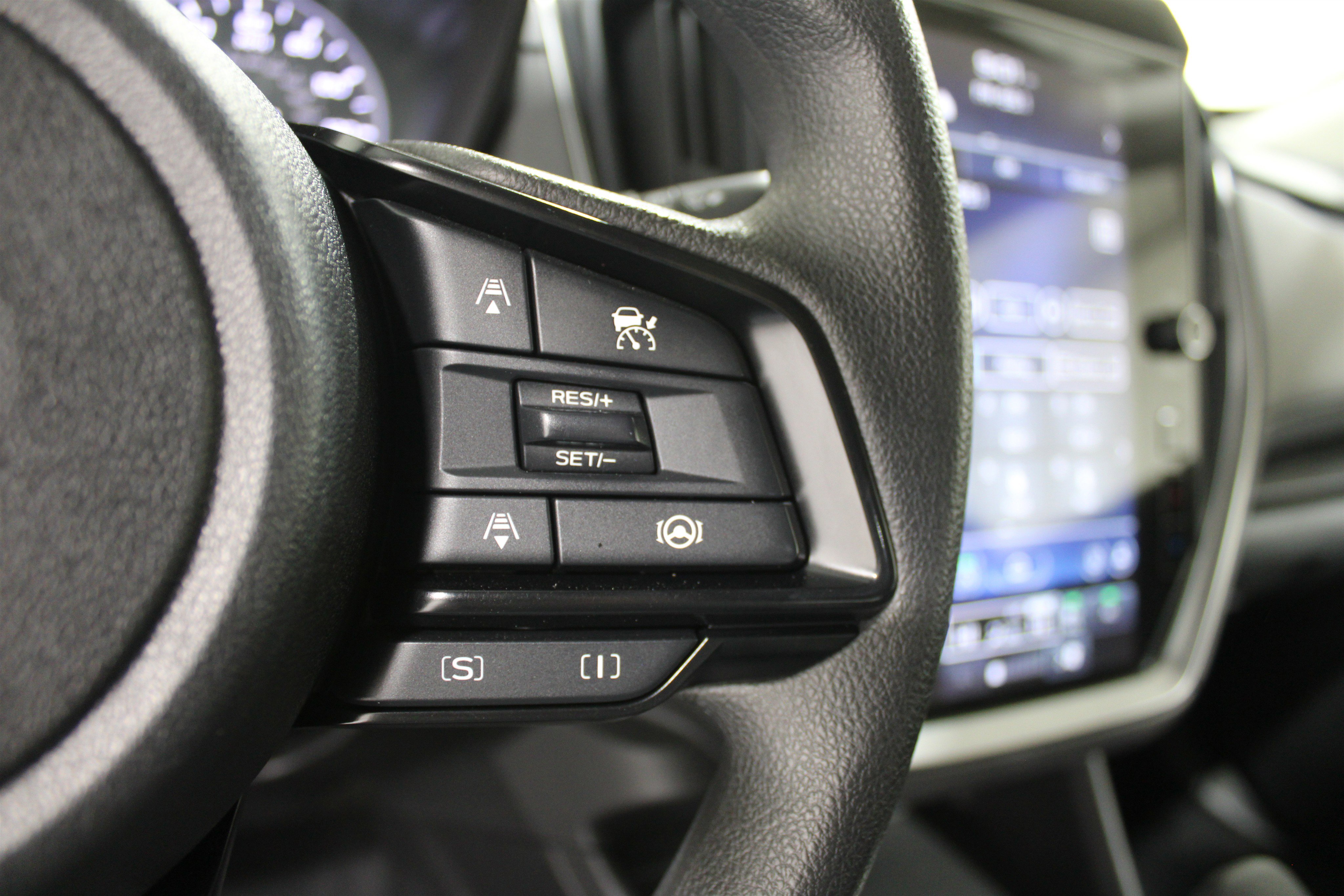 Used 2024 Subaru Crosstrek 2.0i Premium image 11