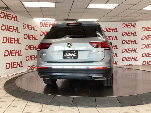 Used 2020 Volkswagen Tiguan SEL AWD/4WD image 6