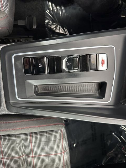 Used 2022 Volkswagen GTI S FWD image 18