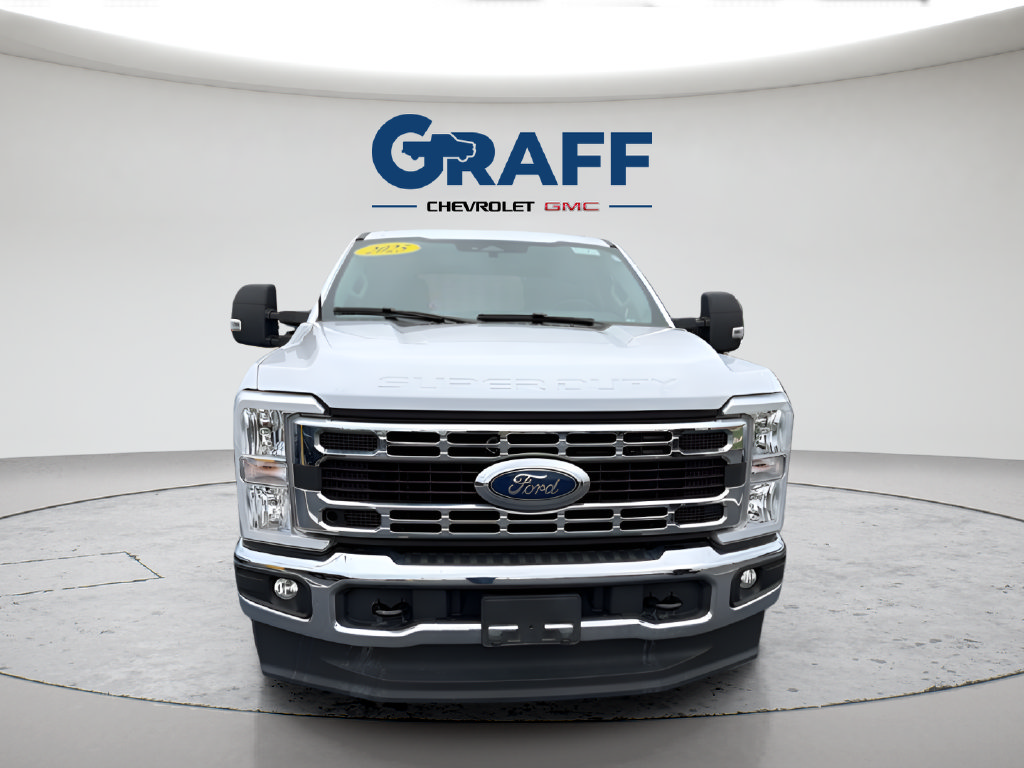 Used 2025 Ford F250 XLT AWD/4WD image 11