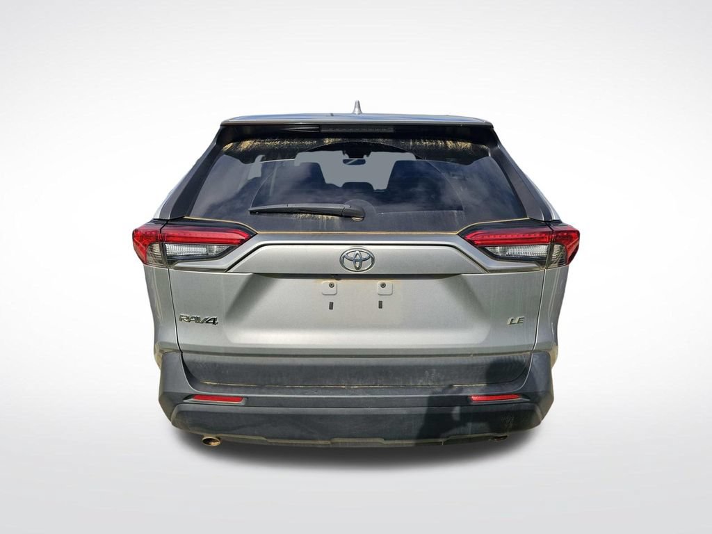Used 2023 Toyota RAV4 LE FWD image 17