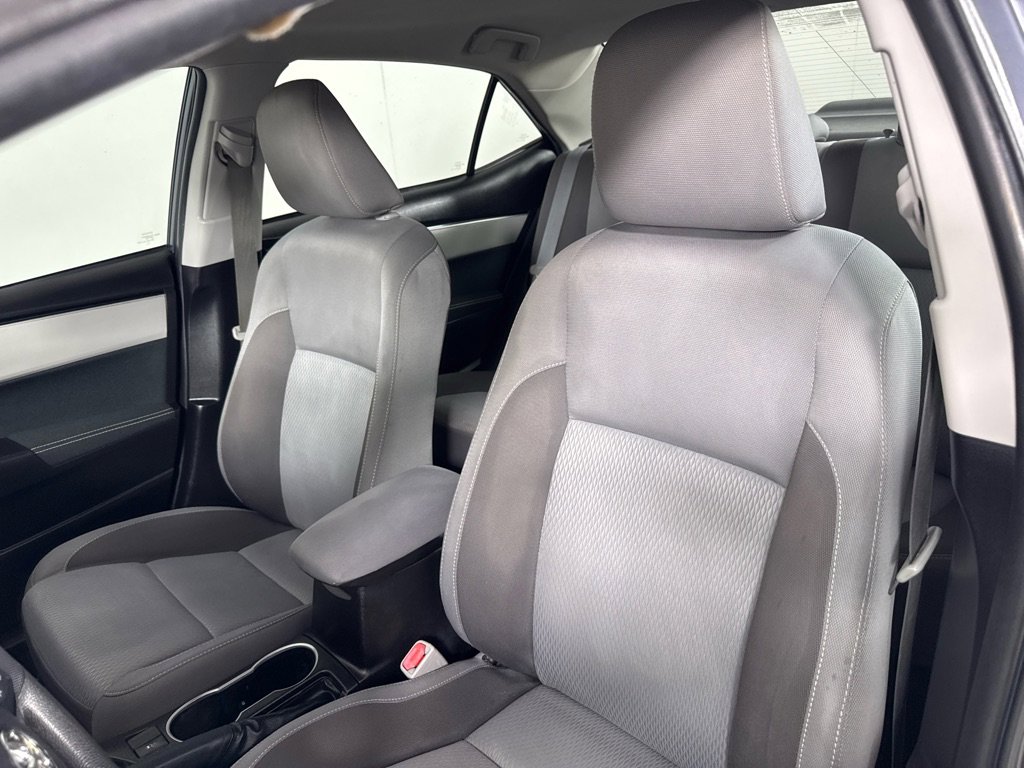 Used 2018 Toyota Corolla LE image 13