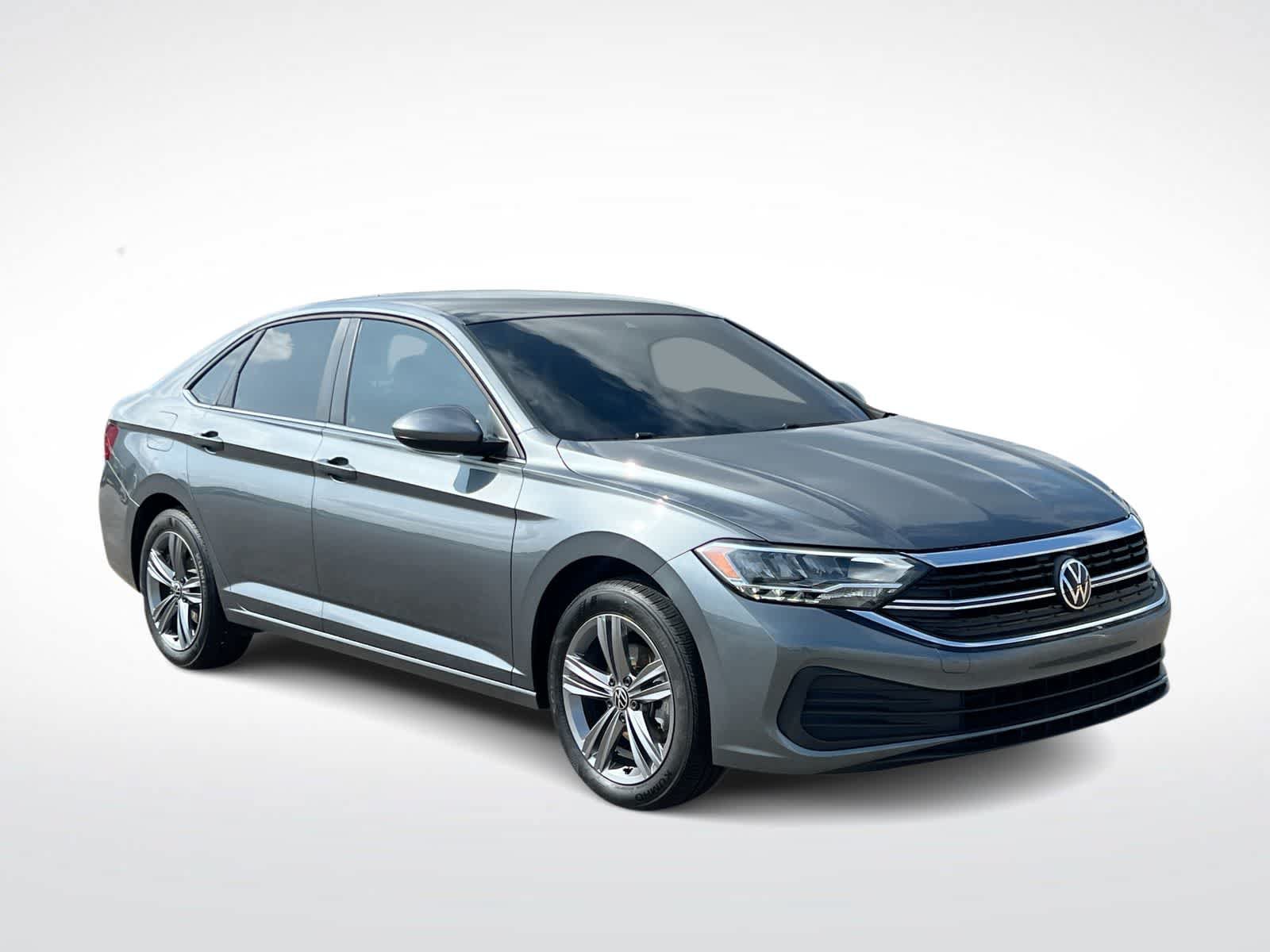 Used 2024 Volkswagen Jetta SE w/ Panoramic Sunroof Package FWD image 2