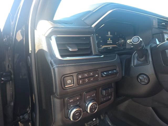 Used 2024 GMC Yukon XL Denali Ultimate image 16