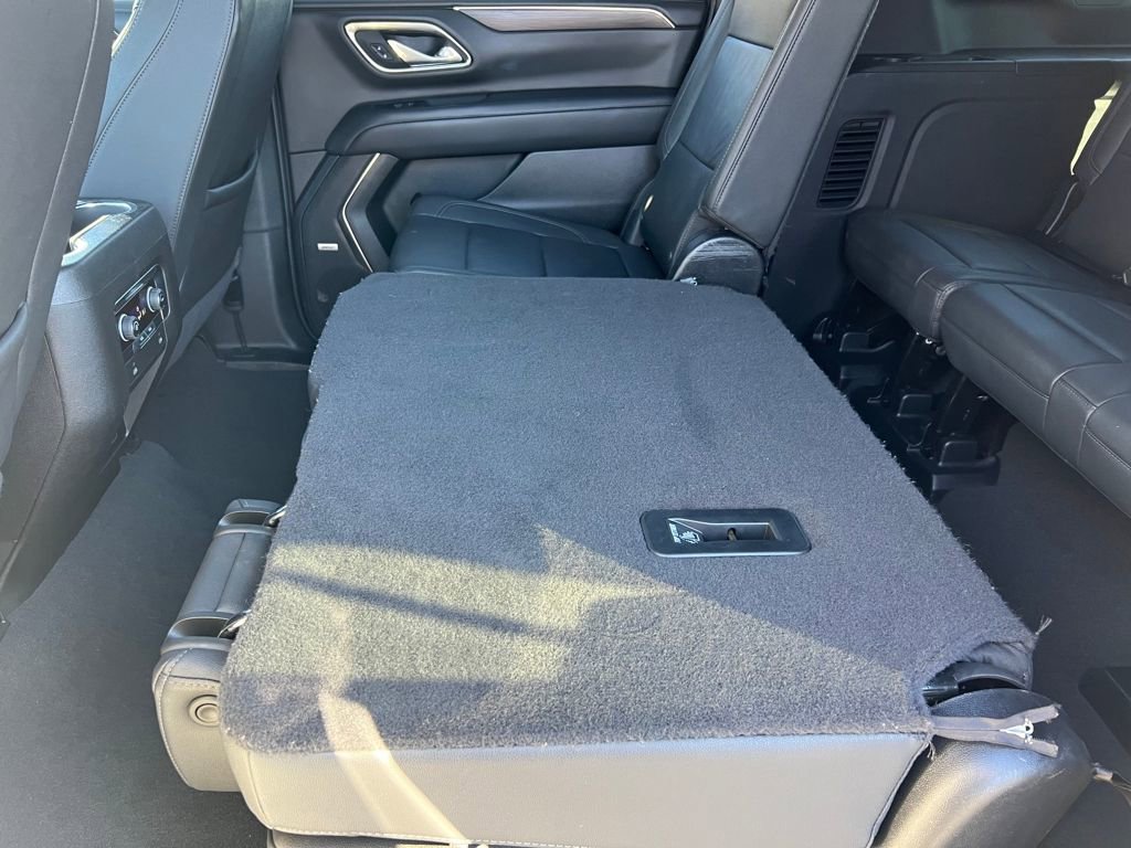 Used 2024 Chevrolet Suburban LT image 14