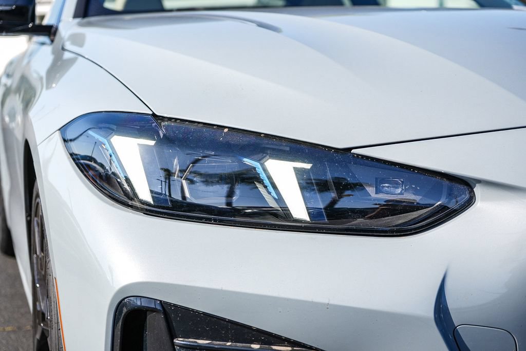 Used 2026 BMW 430i Coupe w/ M Sport Package RWD image 12