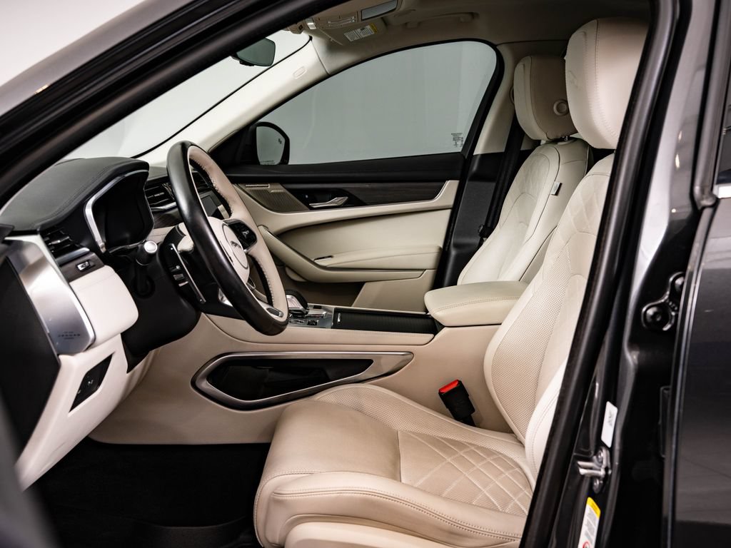 Used 2023 Jaguar F-PACE S AWD/4WD image 22