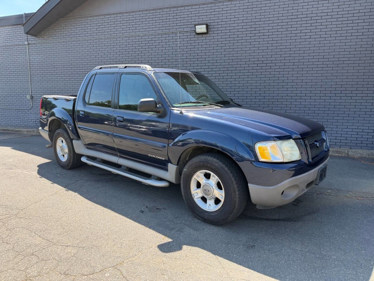 Used 2002 Ford Explorer Sport Trac 2WD