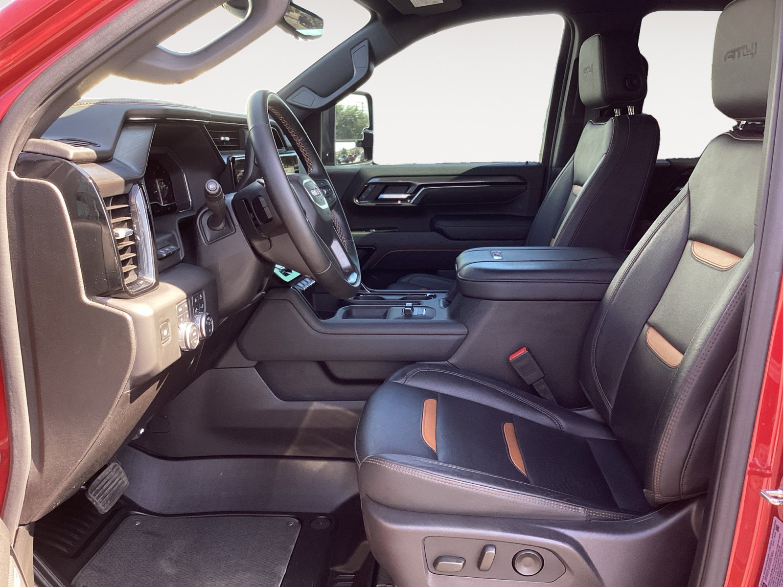 Used 2025 GMC Sierra 2500 AT4 w/ AT4 Premium Plus Package AWD/4WD image 29