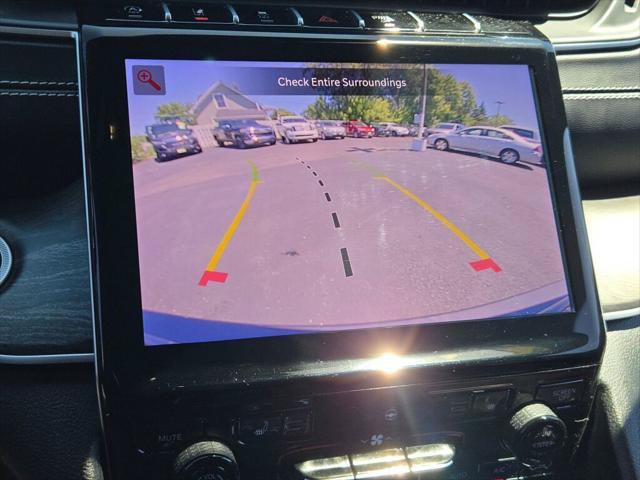 Certified 2025 Jeep Grand Cherokee Limited AWD/4WD image 30