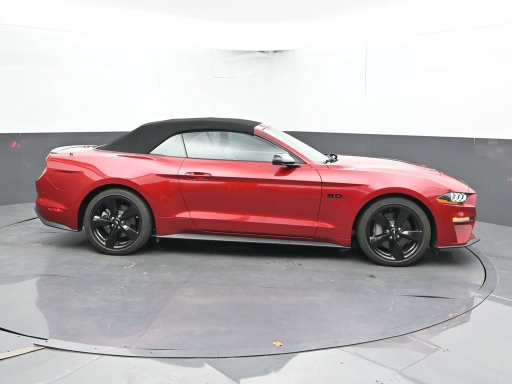Used 2022 Ford Mustang GT Premium w/ Black Accent Package RWD image 4