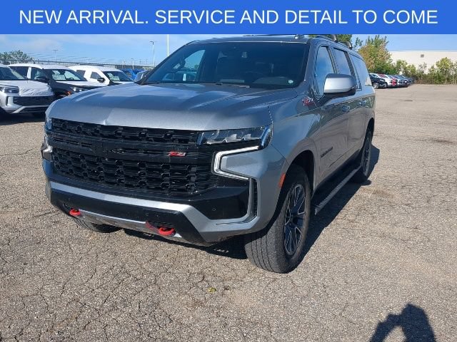 Used 2023 Chevrolet Suburban Z71 w/ Luxury Package AWD/4WD image 13