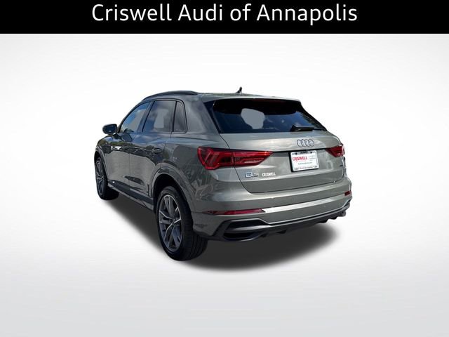 Used 2025 Audi Q3 2.0T Premium w/ Convenience Package image 4