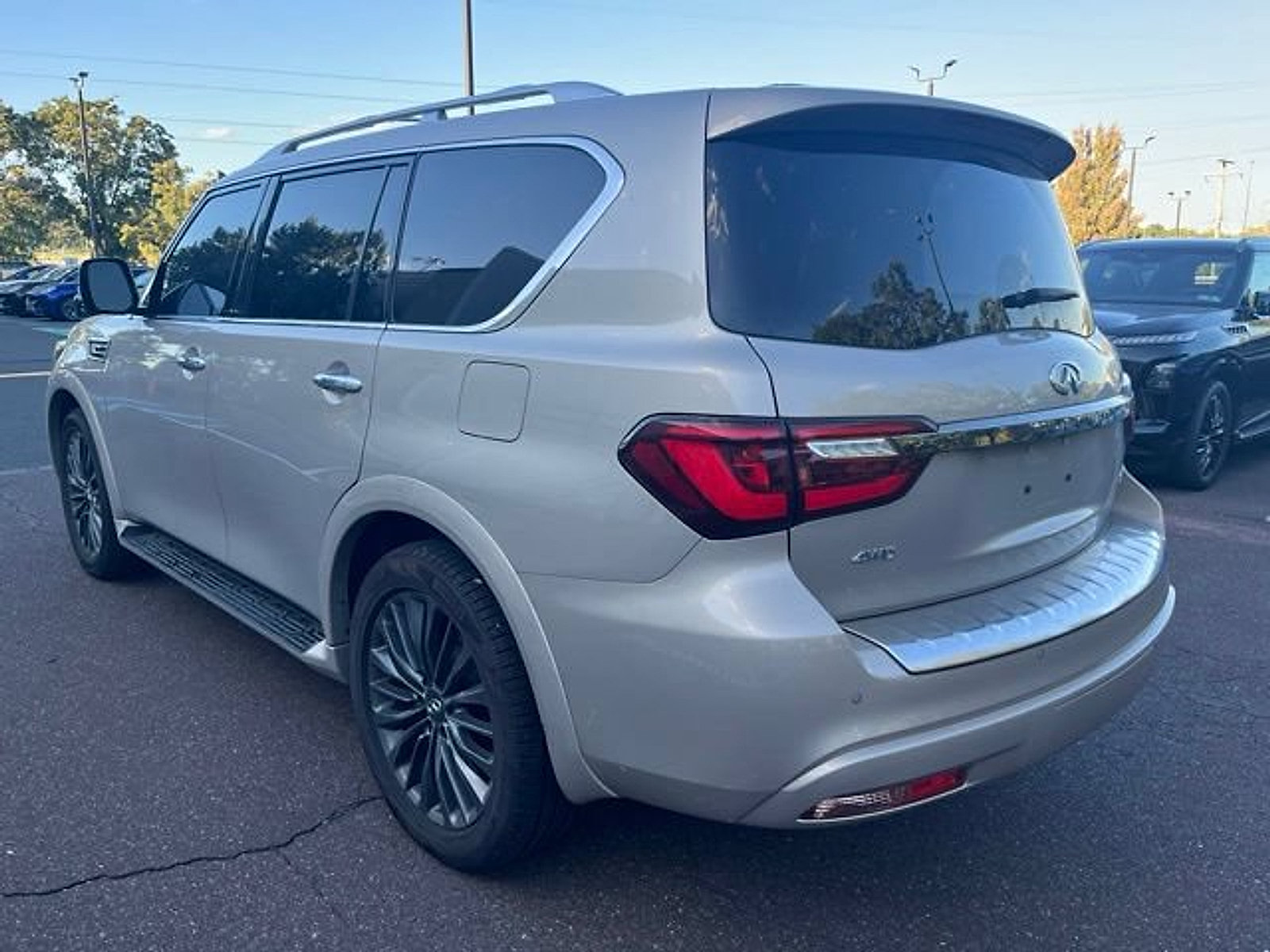 Certified 2024 INFINITI QX80 Premium Select w/ Cargo Package AWD/4WD image 5