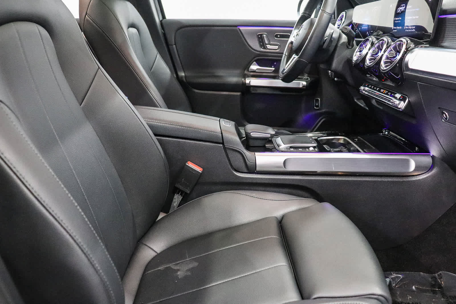 Certified 2023 Mercedes-Benz EQB 300 4MATIC image 20