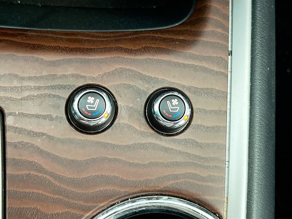 Used 2019 Nissan Pathfinder Platinum w/ Cargo Package FWD image 20