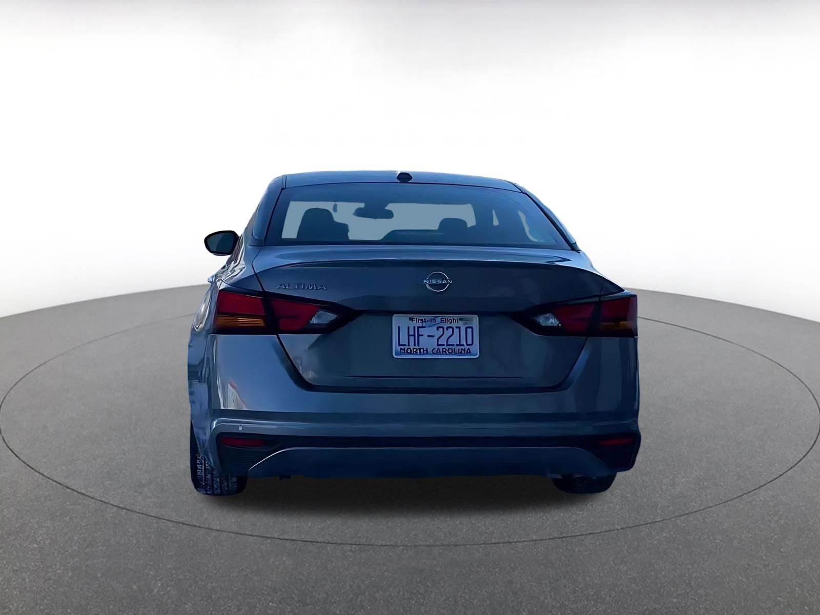 Used 2025 Nissan Altima 2.5 SV image 12