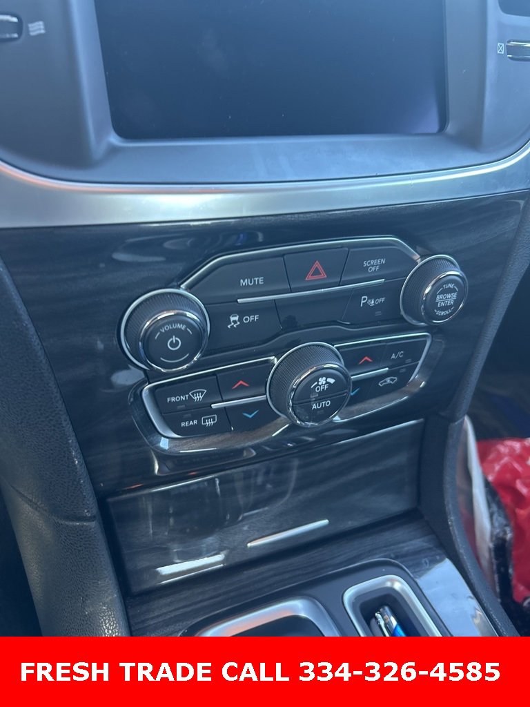 Used 2021 Chrysler 300 Touring L image 14