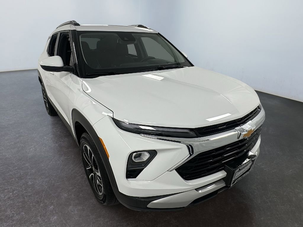 Used 2024 Chevrolet TrailBlazer LT w/ Convenience Package