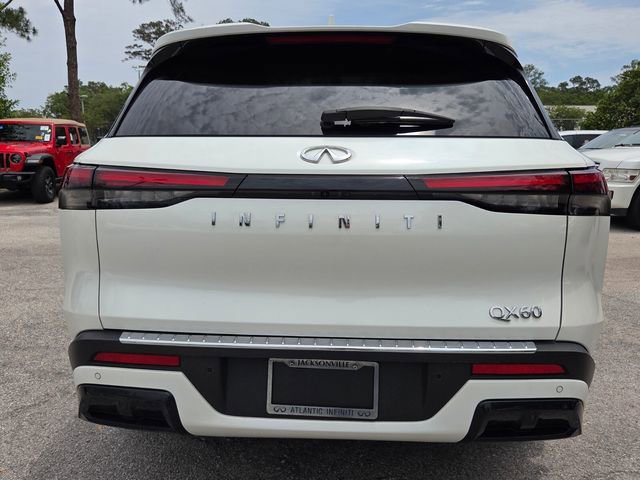Certified 2025 INFINITI QX60 Luxe w/ Cargo Package FWD image 6