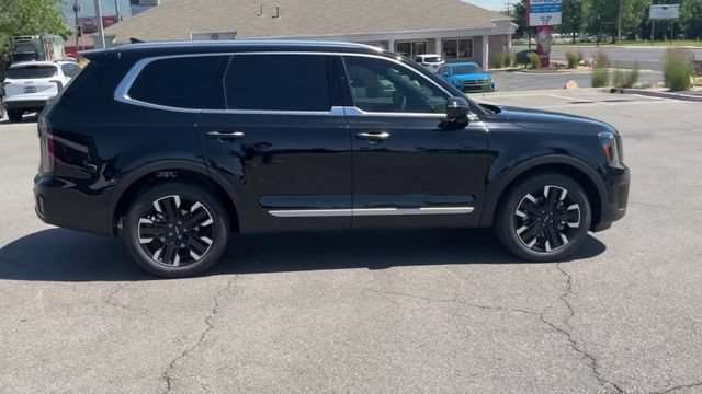 Used 2025 Kia Telluride SX w/ SX Captain's Chair Package AWD/4WD image 8