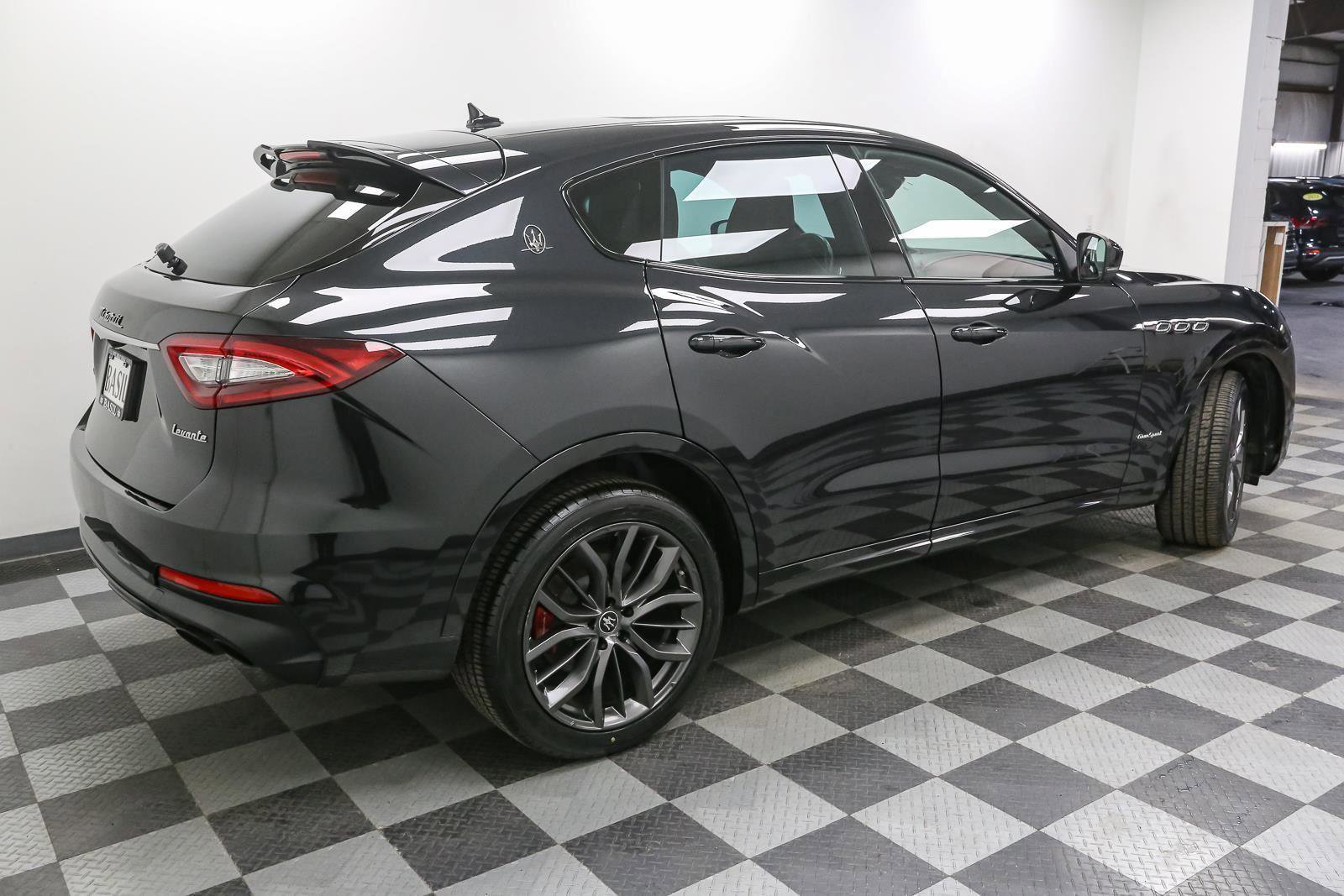 Used 2020 Maserati Levante S GranSport image 9