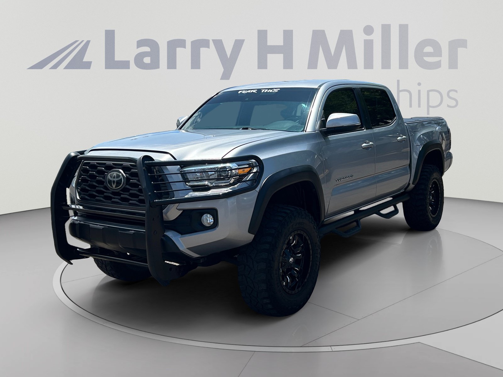 Used 2021 Toyota Tacoma TRD Off-Road w/ Technology Package AWD/4WD image 1