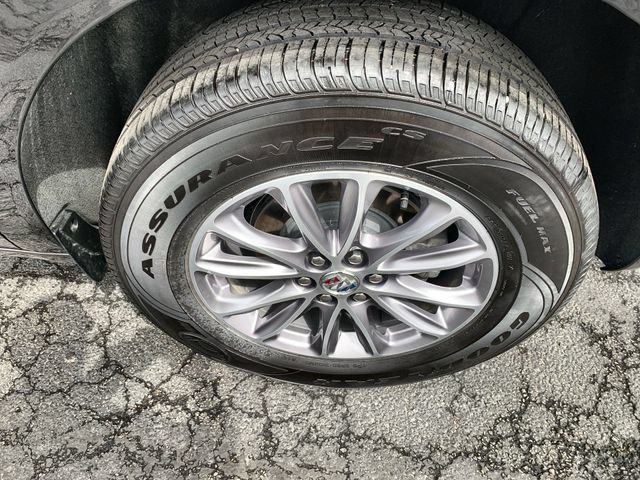 Certified 2024 Buick Enclave Essence w/ Trailering Package, 5000 lbs. FWD image 31