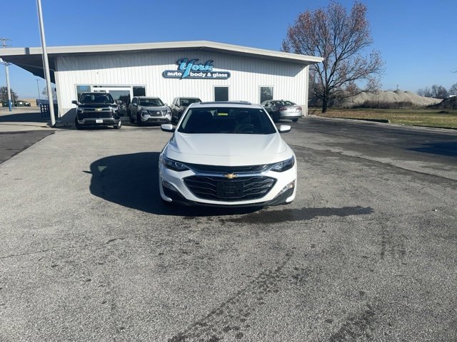 Used 2024 Chevrolet Malibu LT image 3