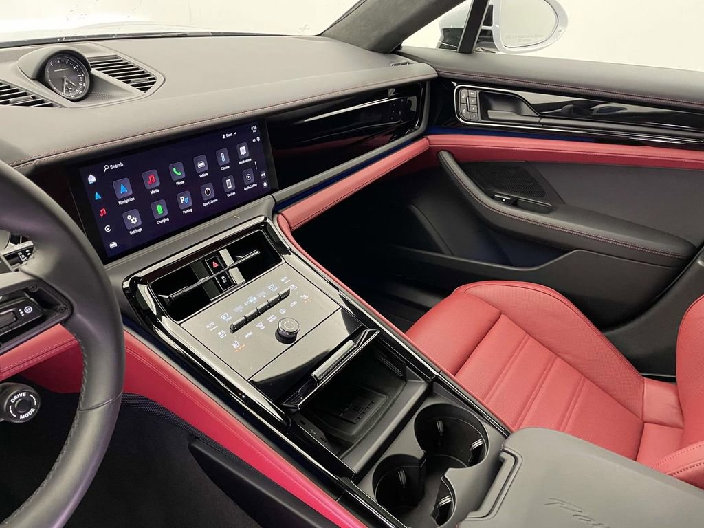 Certified 2025 Porsche Panamera 4S image 37