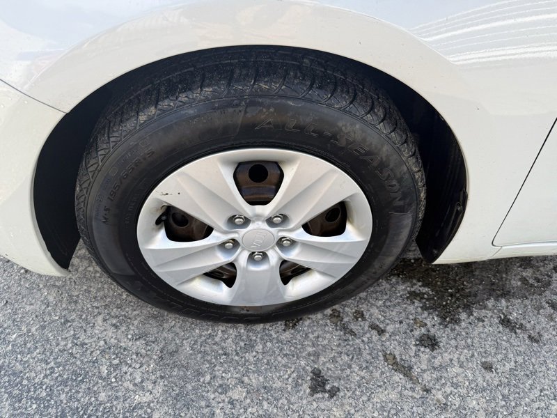 Used 2014 Kia Forte LX image 13