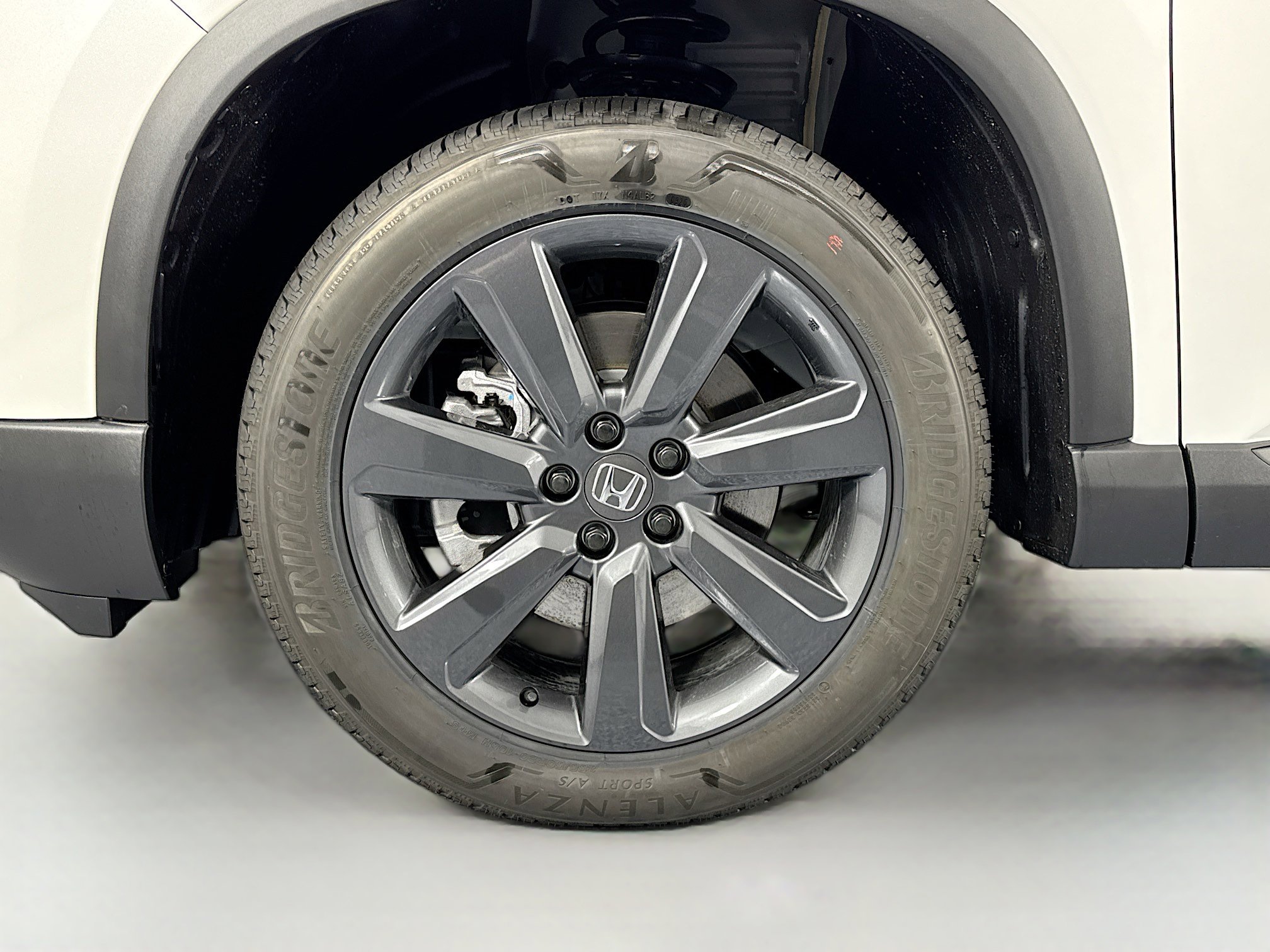 New 2026 Honda Pilot Sport image 32