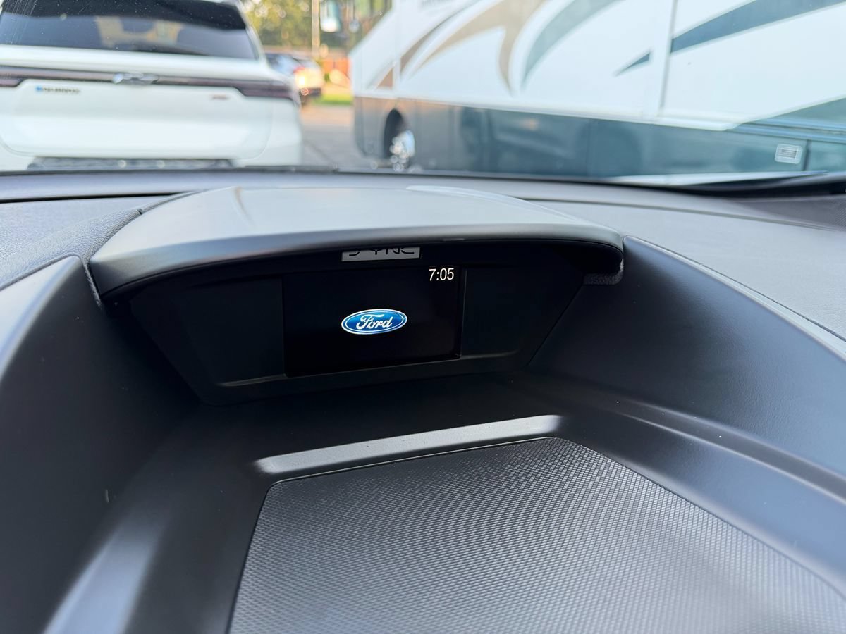 Used 2018 Ford C-MAX SE FWD image 12