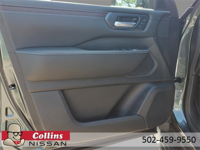 New 2026 Nissan Armada SL w/ Captain's Chari Seat Package image 15