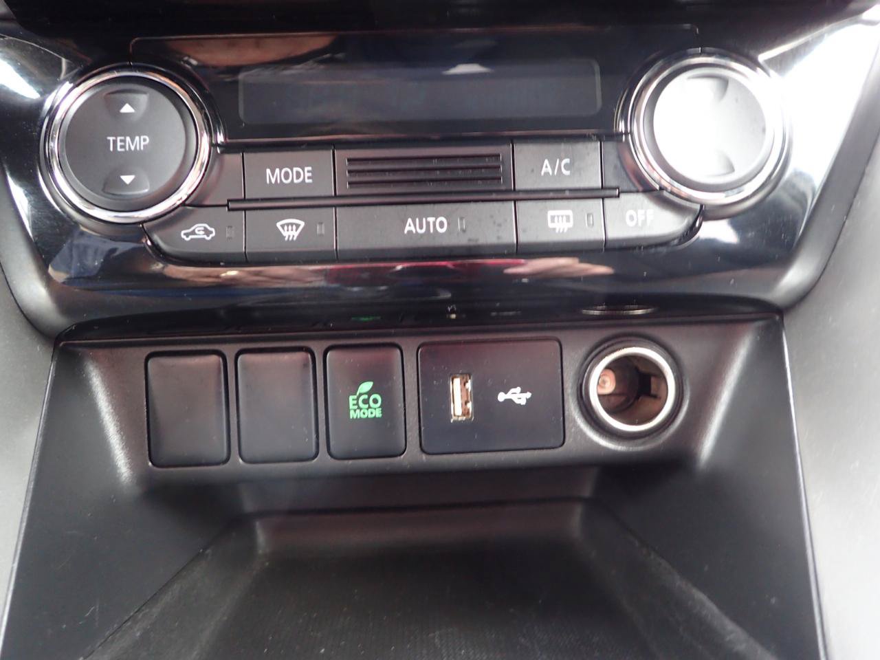 Used 2018 Mitsubishi Eclipse Cross ES FWD image 20