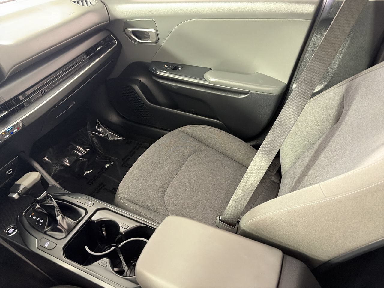 Used 2025 Kia K4 FWD image 21