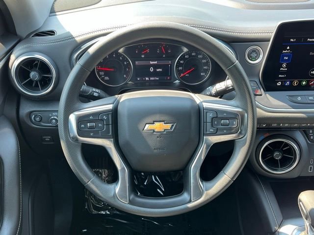 Used 2025 Chevrolet Blazer LT AWD/4WD image 11