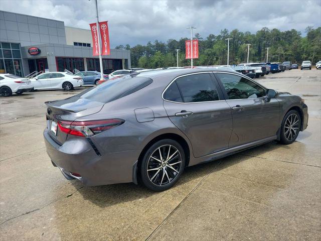 Certified 2024 Toyota Camry SE image 7