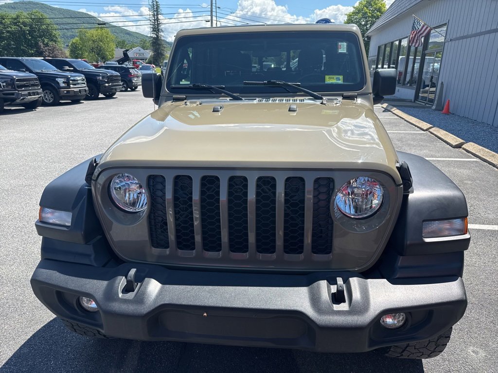 Used 2020 Jeep Gladiator Sport w/ Quick Order Package 24S image 8