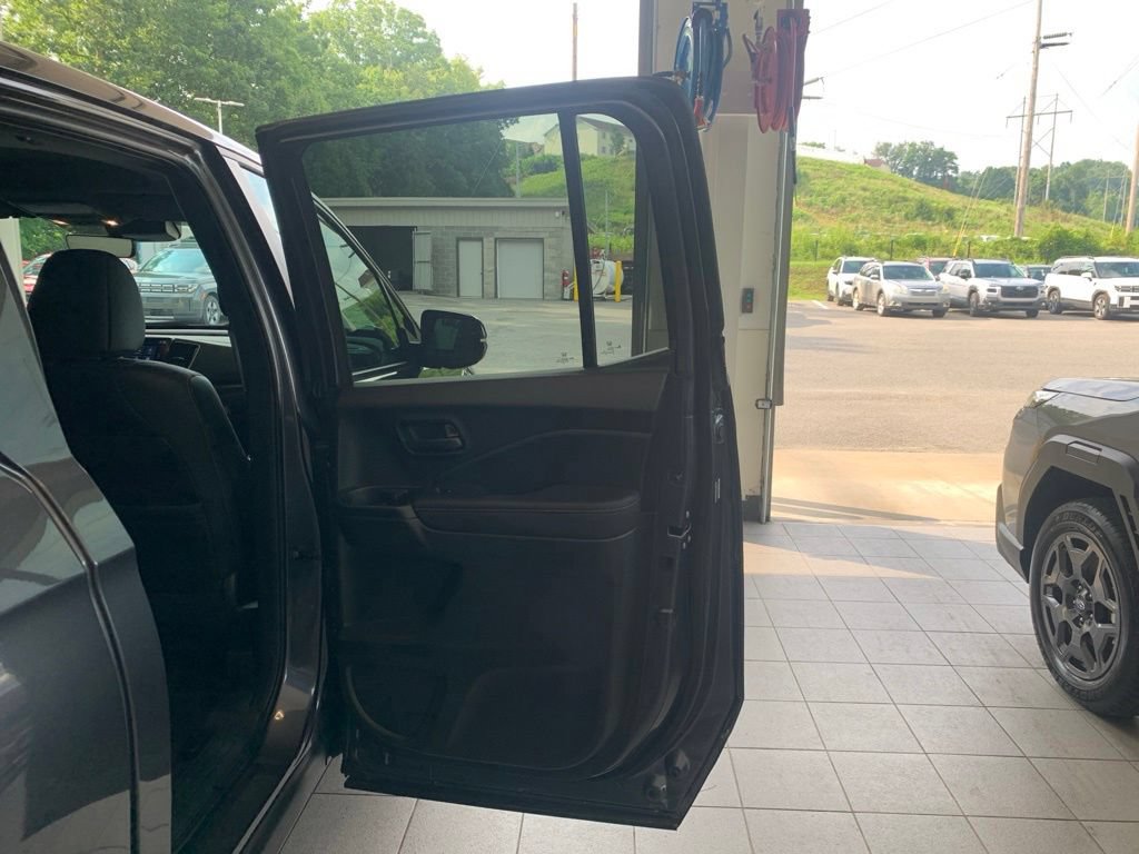 Used 2025 Honda Ridgeline TrailSport image 19