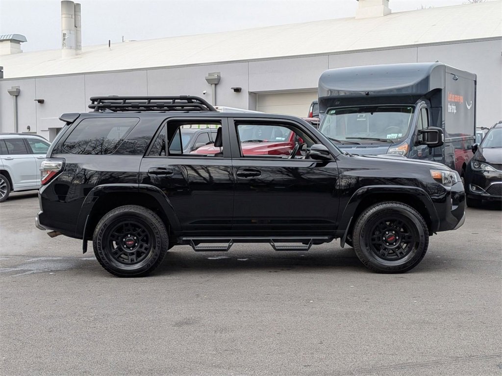 Used 2024 Toyota 4Runner TRD Off-Road Premium image 2