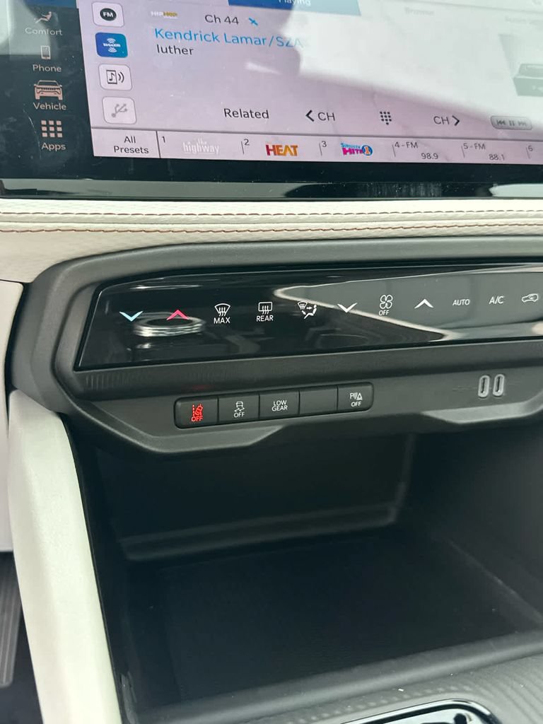 New 2026 Jeep Cherokee Limited AWD/4WD image 28