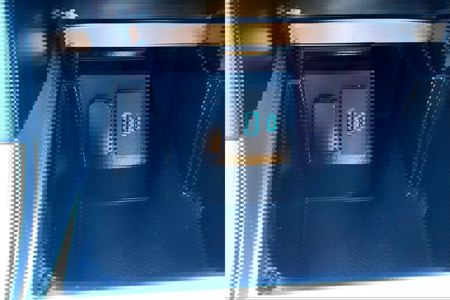 Used 2020 Ford Explorer Platinum w/ Premium Technology Package image 67