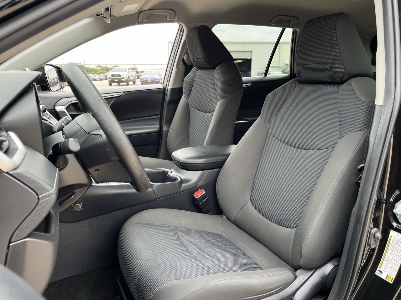 Used 2025 Toyota RAV4 LE AWD/4WD image 23
