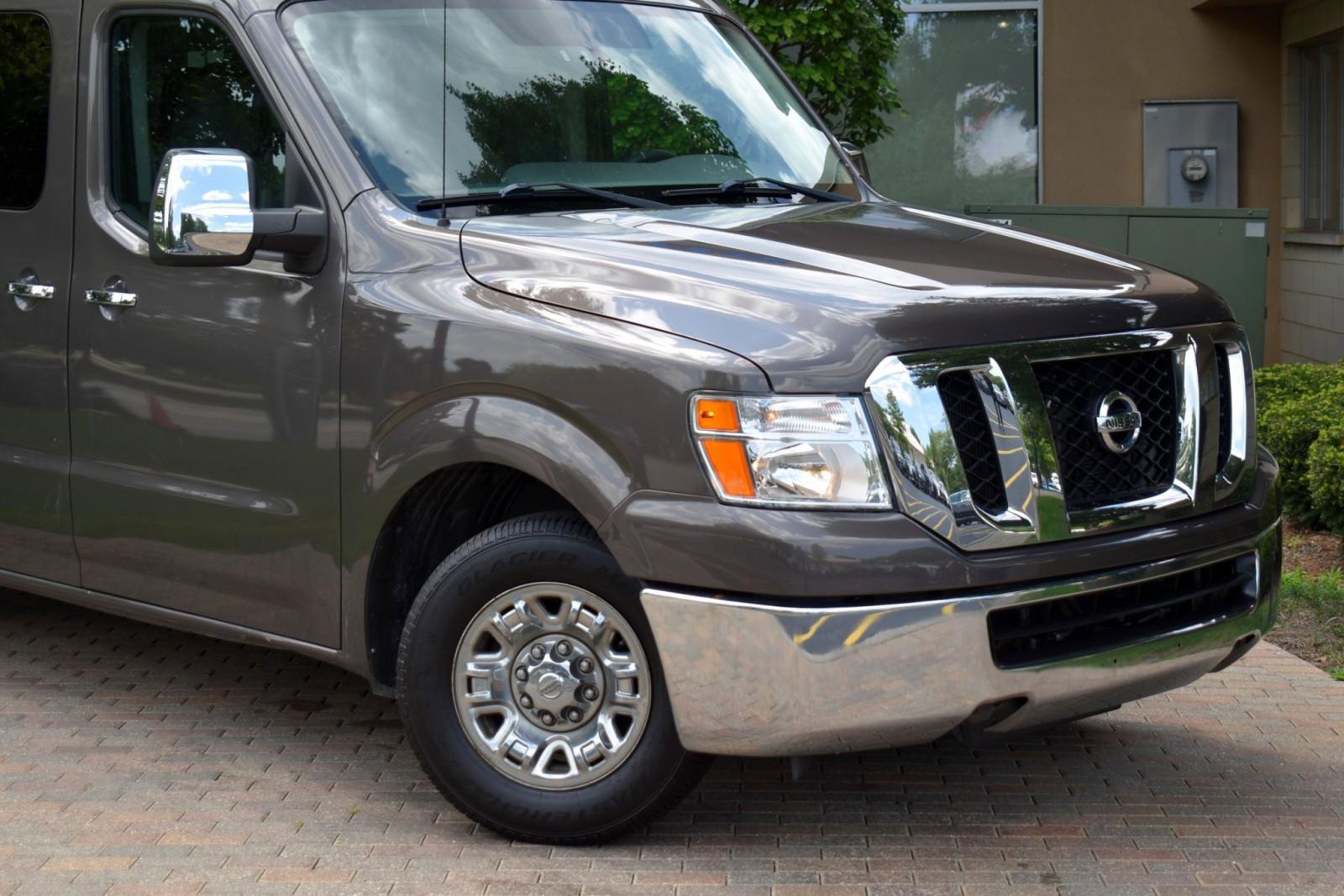 Used 2016 Nissan NV 3500 SV w/ SV Technology Package image 4