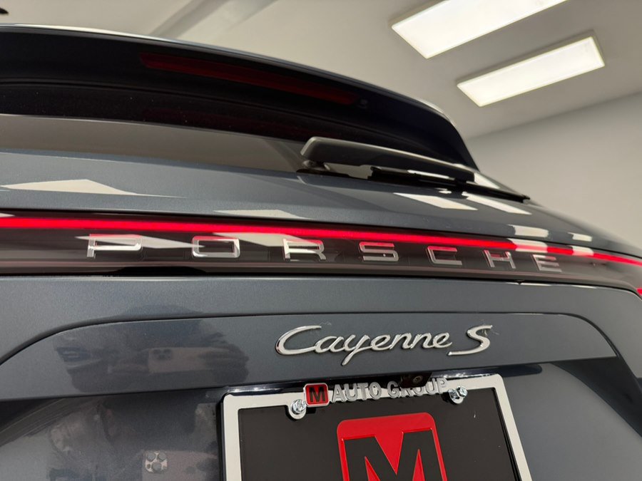 Used 2019 Porsche Cayenne S w/ Premium Plus Package AWD/4WD image 85