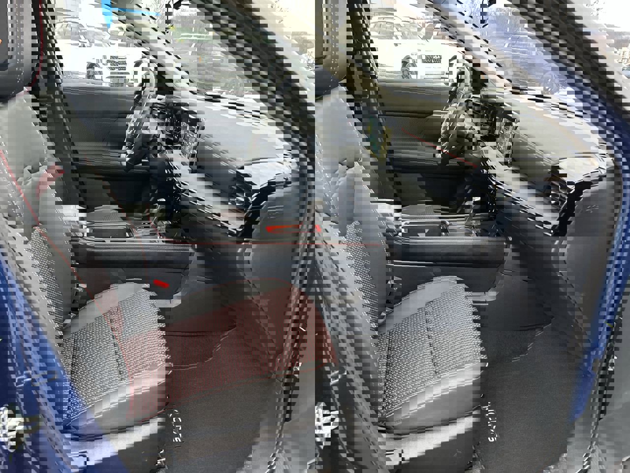 Used 2025 Nissan Kicks SR w/ SR Premium Package image 13