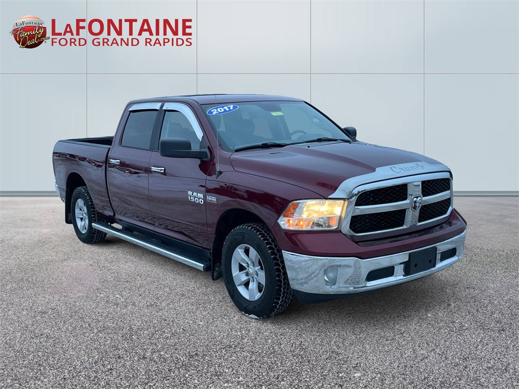 Used 2017 RAM 1500 Classic SLT image 3
