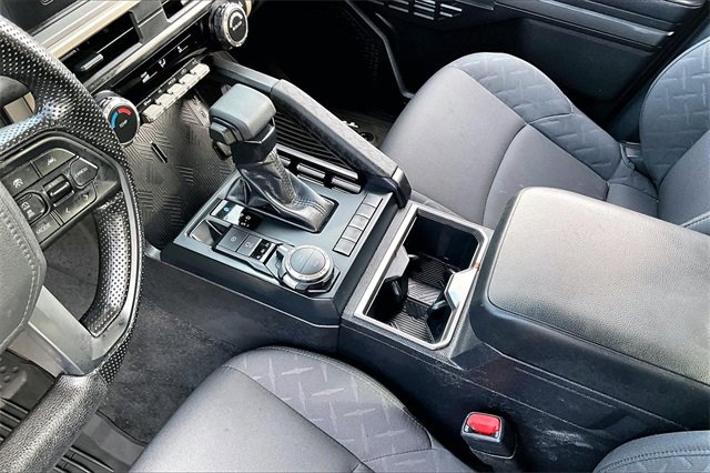 Used 2025 Toyota Tacoma SR5 image 15