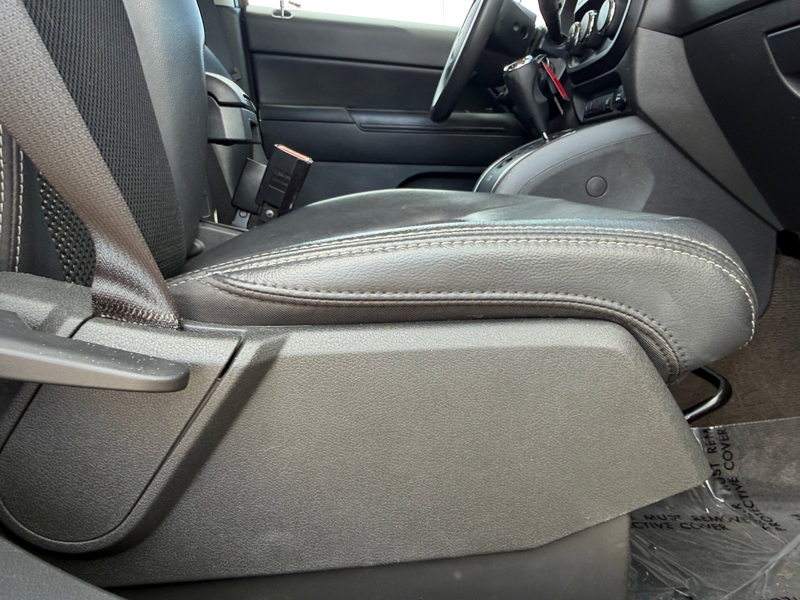 Used 2014 Jeep Compass Sport w/ Power Value Group image 32